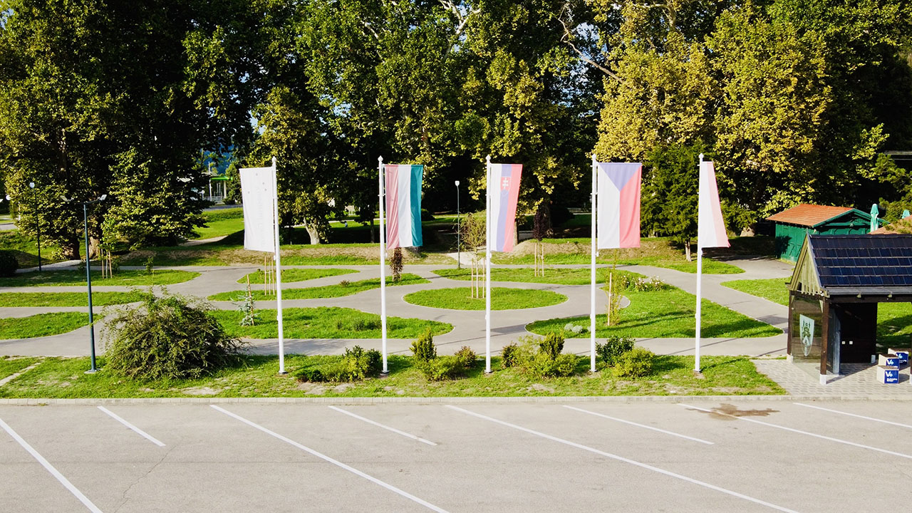A Visegrádi Nagyparkoló Környezete - Városi Nagypark 