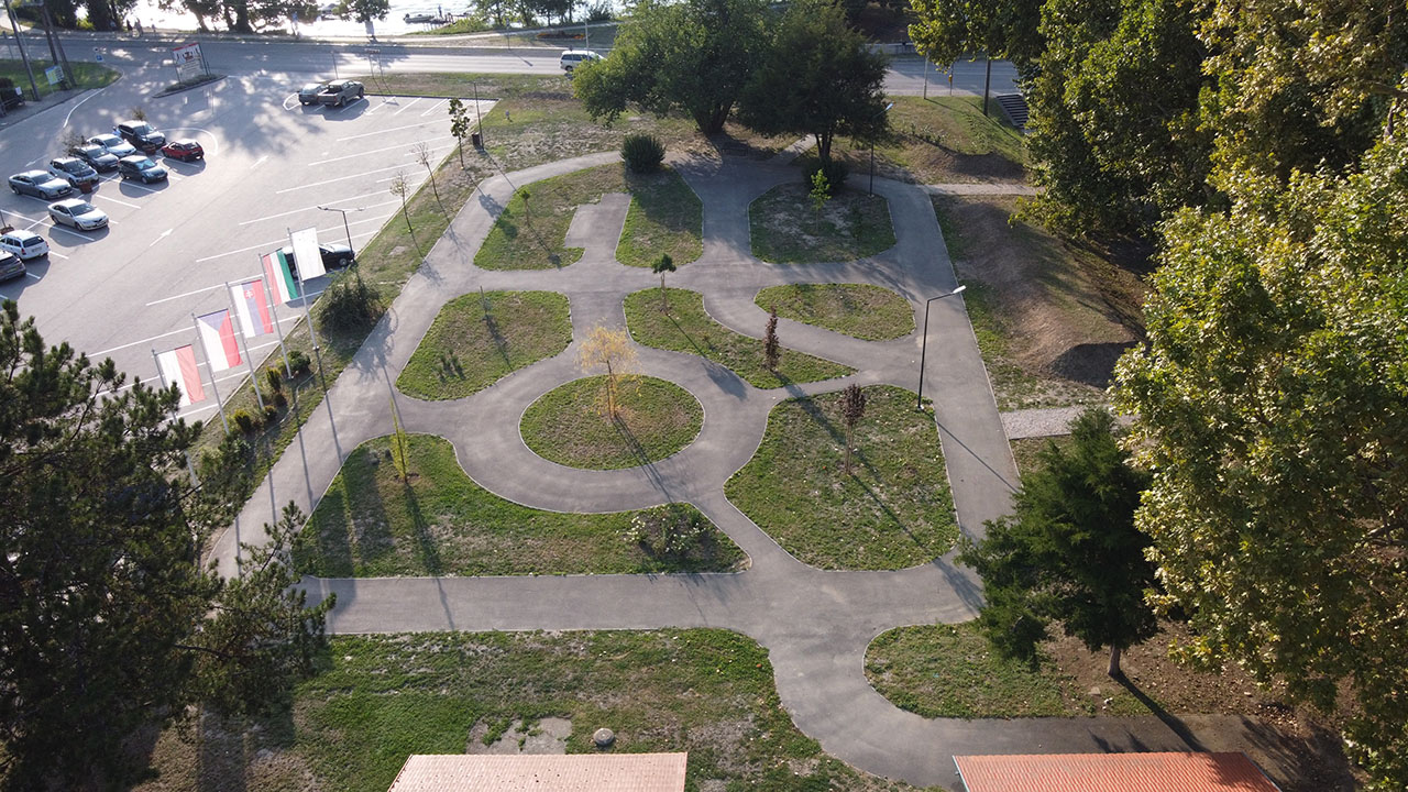 A Visegrádi Nagyparkoló Környezete - Városi Nagypark 