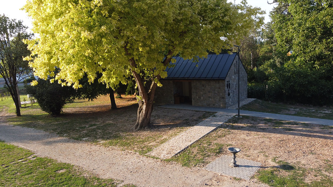 A Visegrádi Nagyparkoló Környezete - Városi Nagypark 