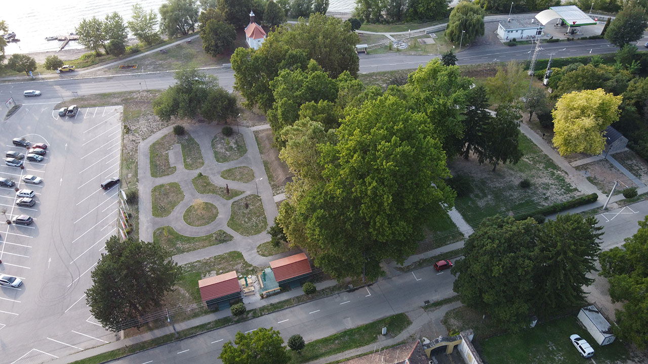 A Visegrádi Nagyparkoló Környezete - Városi Nagypark 